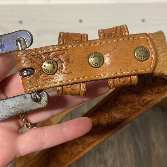 Legion Western style floral belt - Picture 4 of 8